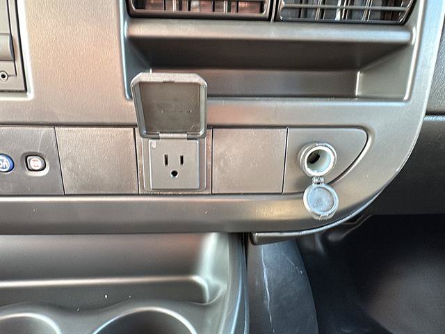 Used 2025 Chevrolet Express 2500 w/ Enhanced Convenience Package RWD image 18