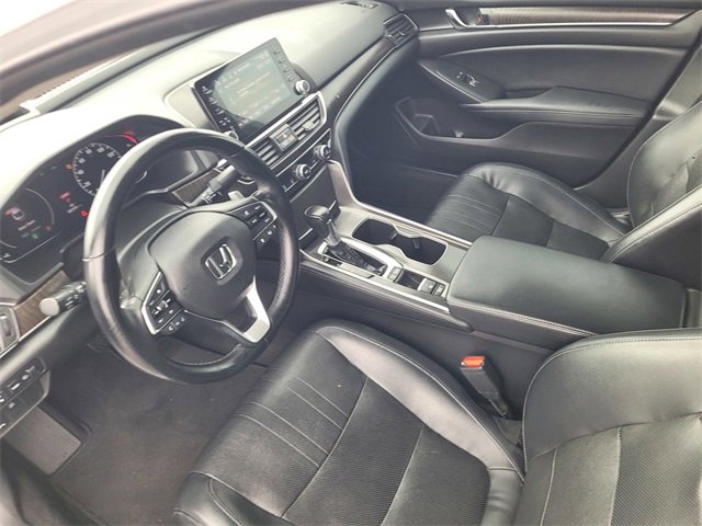 Used 2018 Honda Accord Touring image 8