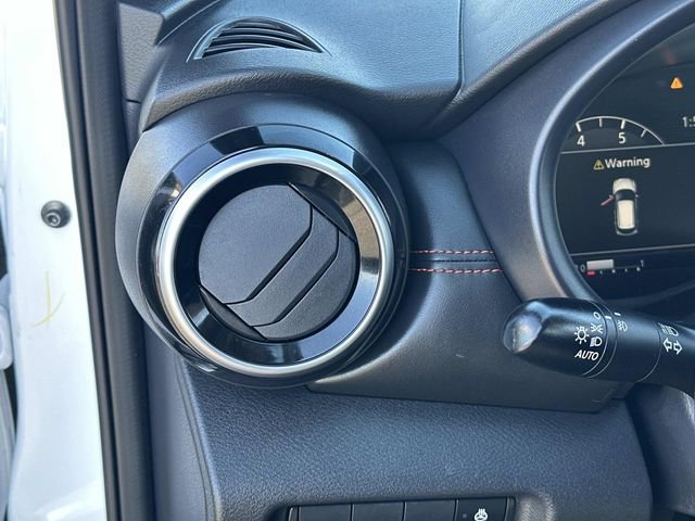 Used 2023 Nissan Kicks SR w/ SR Premium Package image 25