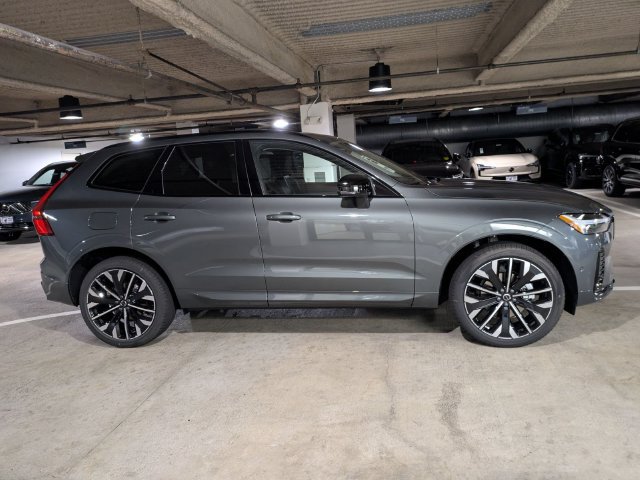 New 2026 Volvo XC60 B5 Ultra w/ Climate Package AWD/4WD image 2