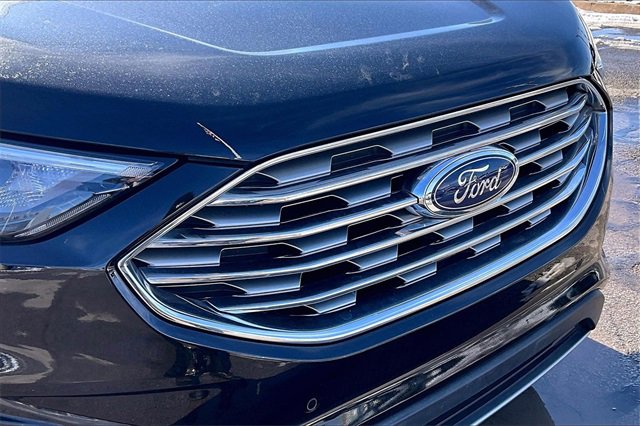 Used 2024 Ford Edge Titanium image 29