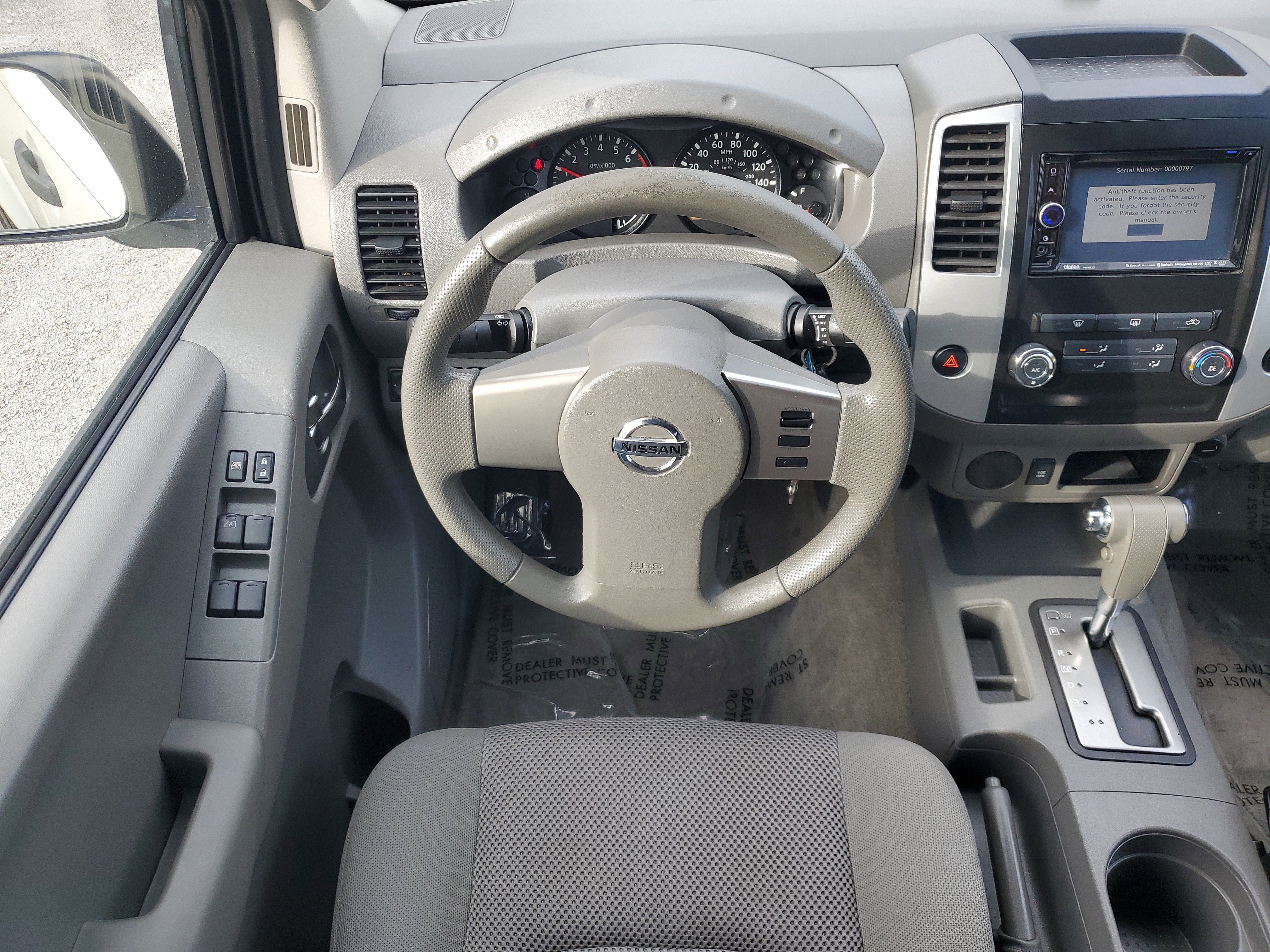 Used 2011 Nissan Frontier SV image 15