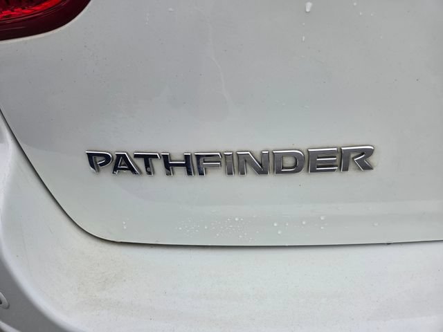 Used 2018 Nissan Pathfinder SV AWD/4WD image 27