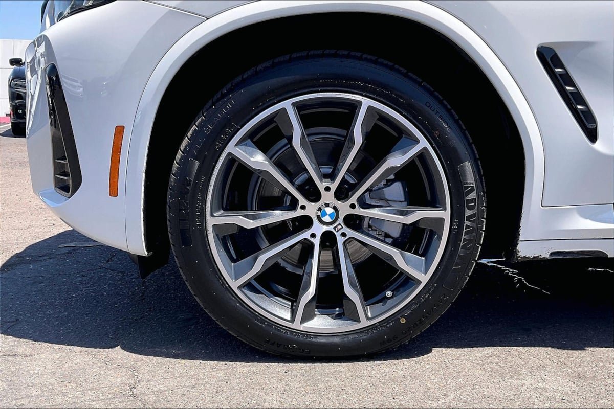 Used 2023 BMW X3 xDrive30i w/ M Sport Package AWD/4WD image 9