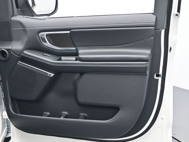 New 2025 Ford Expedition Max Platinum w/ Stealth Performance Package image 30