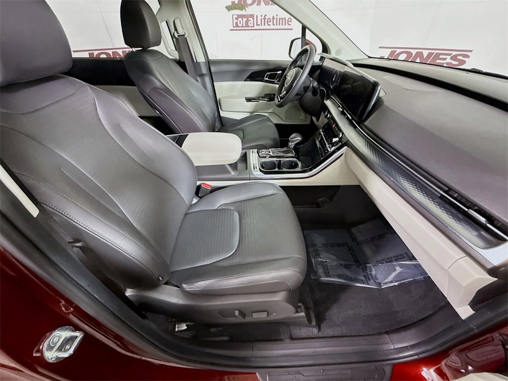 Used 2024 Kia Carnival SX Prestige image 35