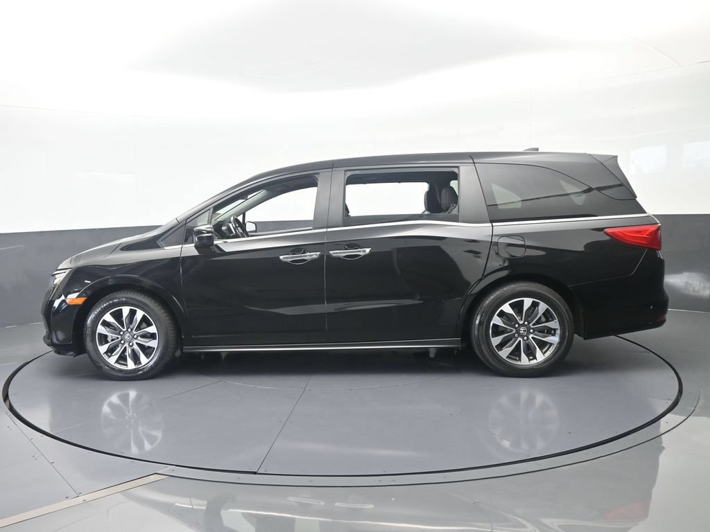 Used 2024 Honda Odyssey EX-L image 3