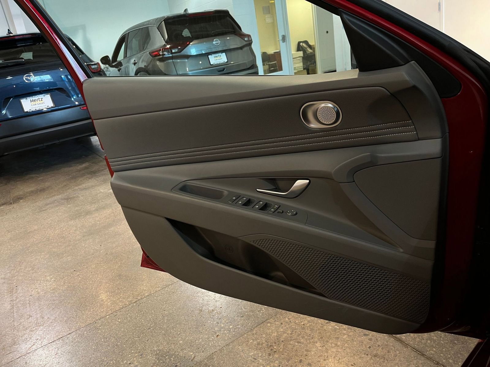 Used 2025 Hyundai Elantra SEL image 18