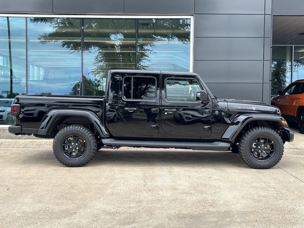 New 2026 Jeep Gladiator Sport AWD/4WD image 2