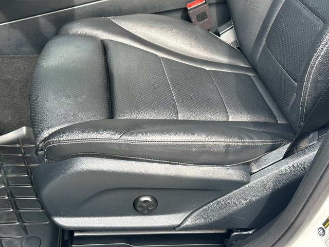 Certified 2022 Mercedes-Benz GLC 300 4MATIC image 16