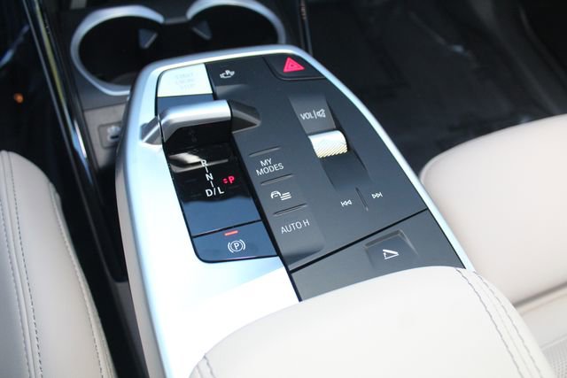 Used 2025 BMW X1 xDrive28i w/ Technology Package image 15