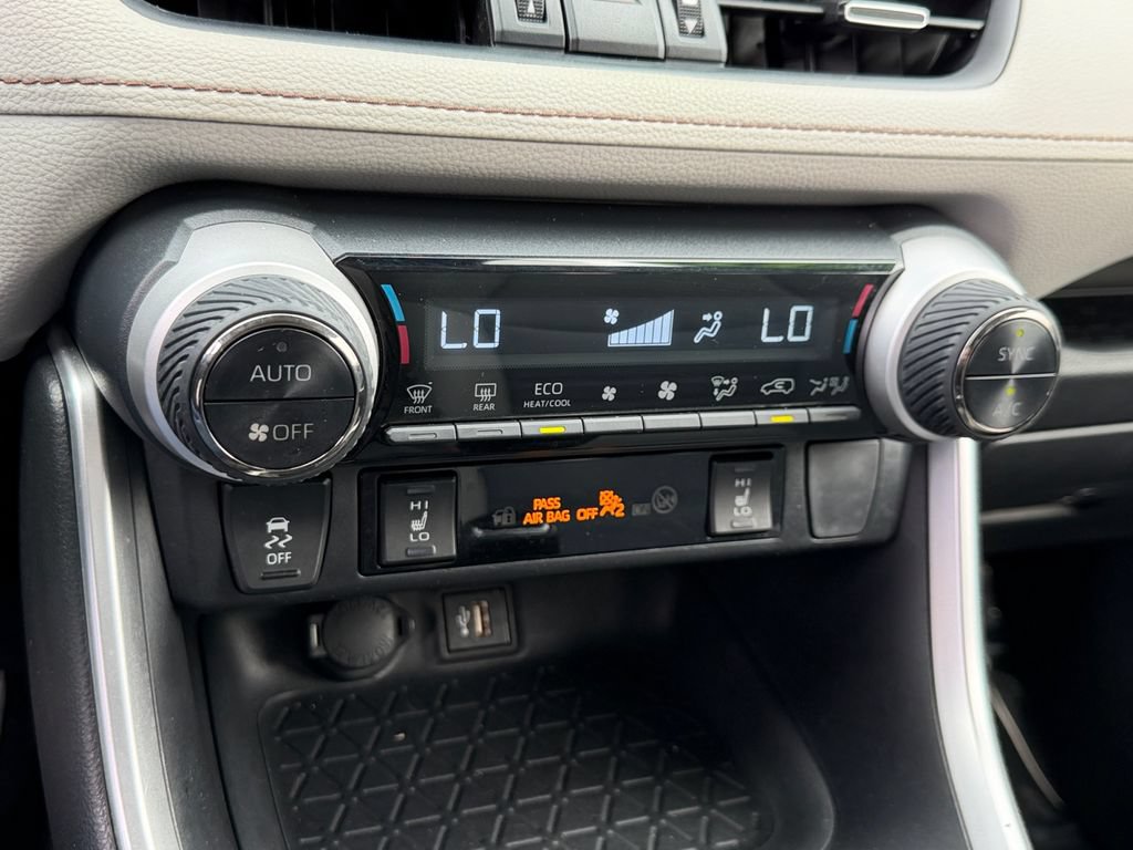 Used 2023 Toyota RAV4 XLE Premium AWD/4WD image 22