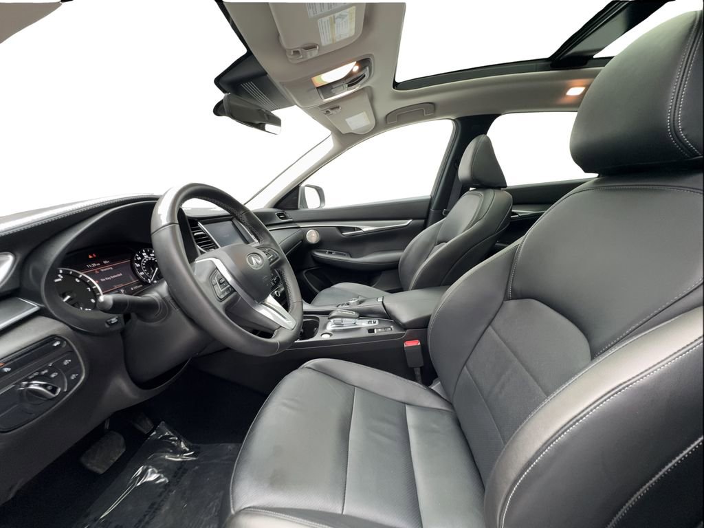 Used 2025 INFINITI QX50 Luxe image 21