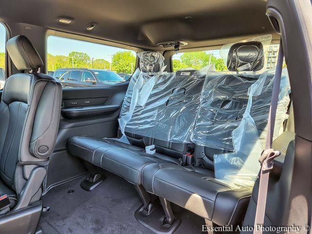 New 2026 Jeep Grand Wagoneer Limited AWD/4WD image 12