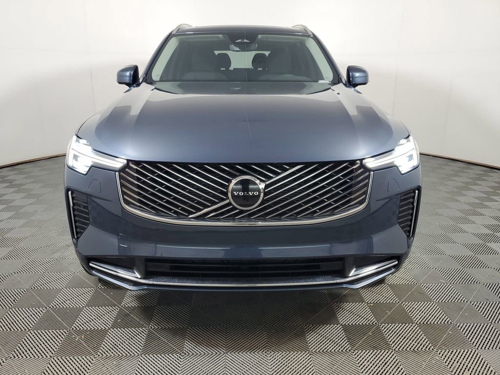 Certified 2025 Volvo XC90 B6 Core w/ Climate Package image 2