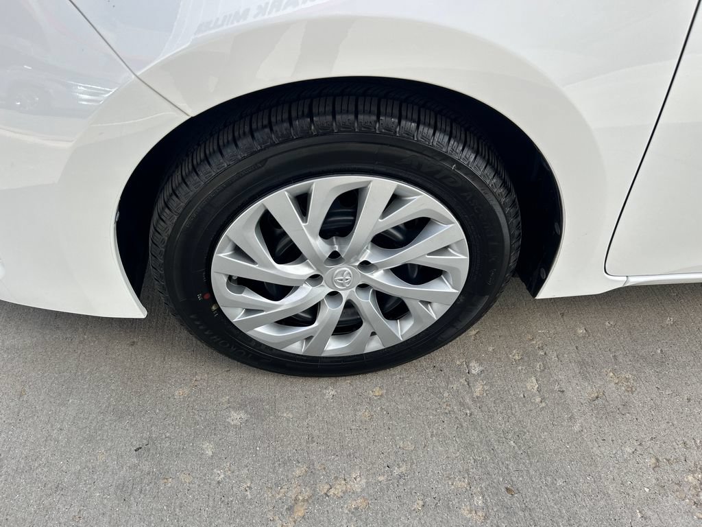Certified 2017 Toyota Corolla LE w/ Carpet Mat Package (TMS) FWD image 14
