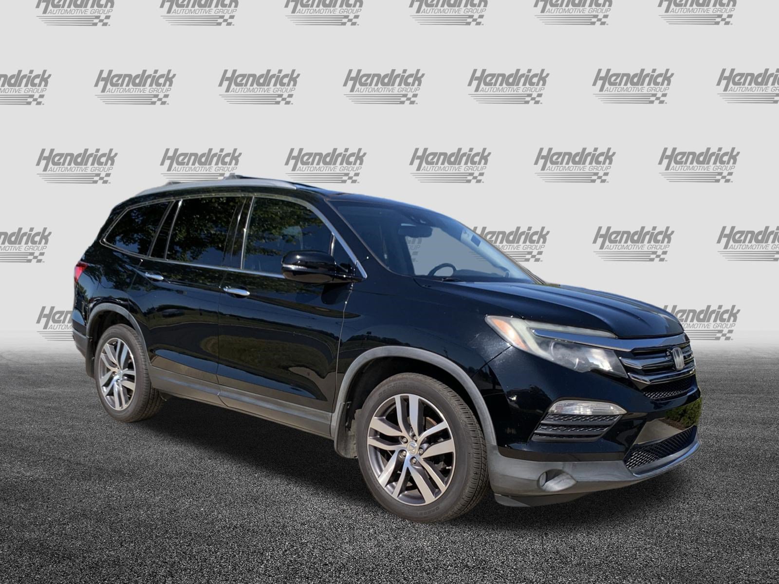 Used 2016 Honda Pilot Elite image 2