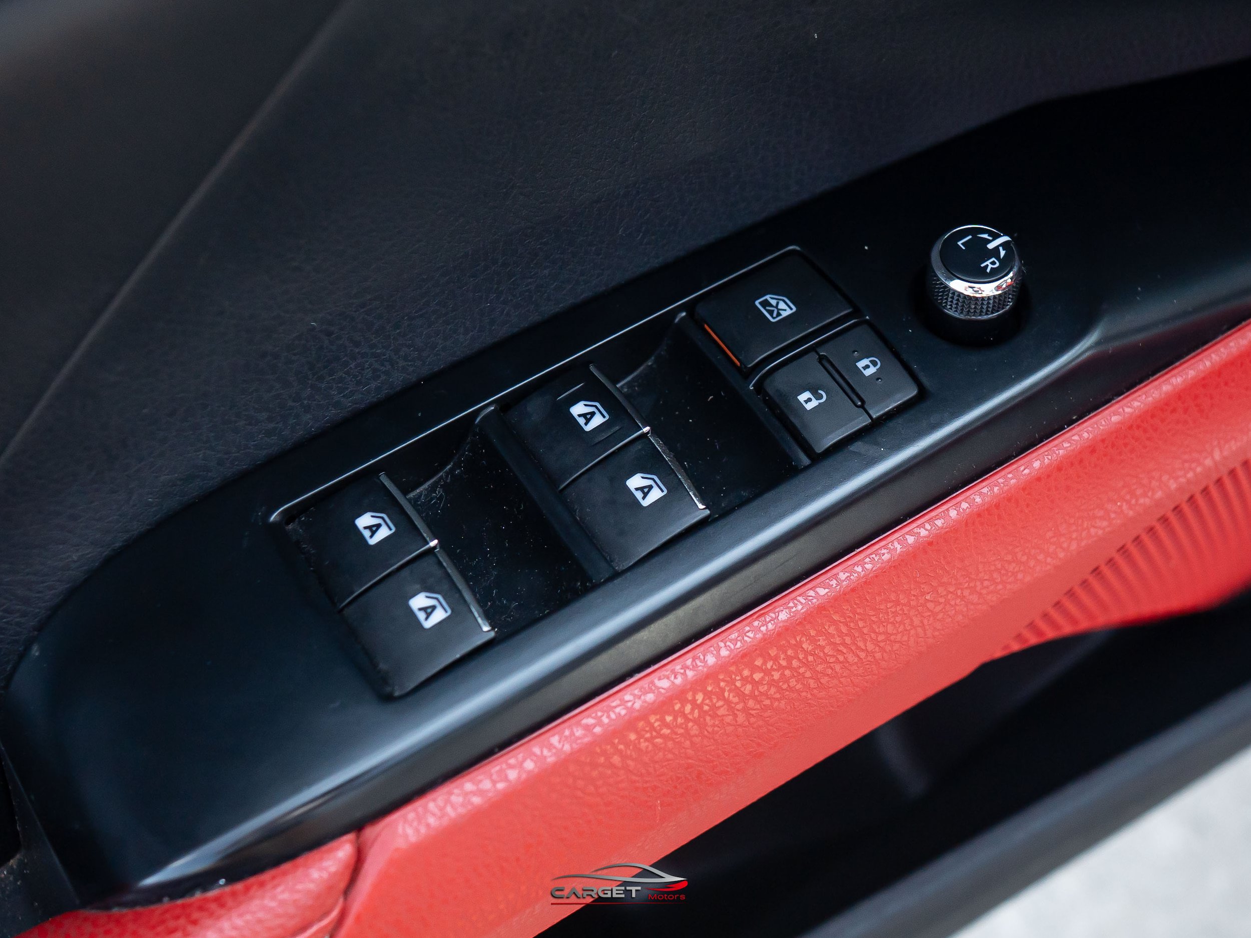 Used 2019 Toyota Camry XSE w/ Carpet Mat Package FWD image 39