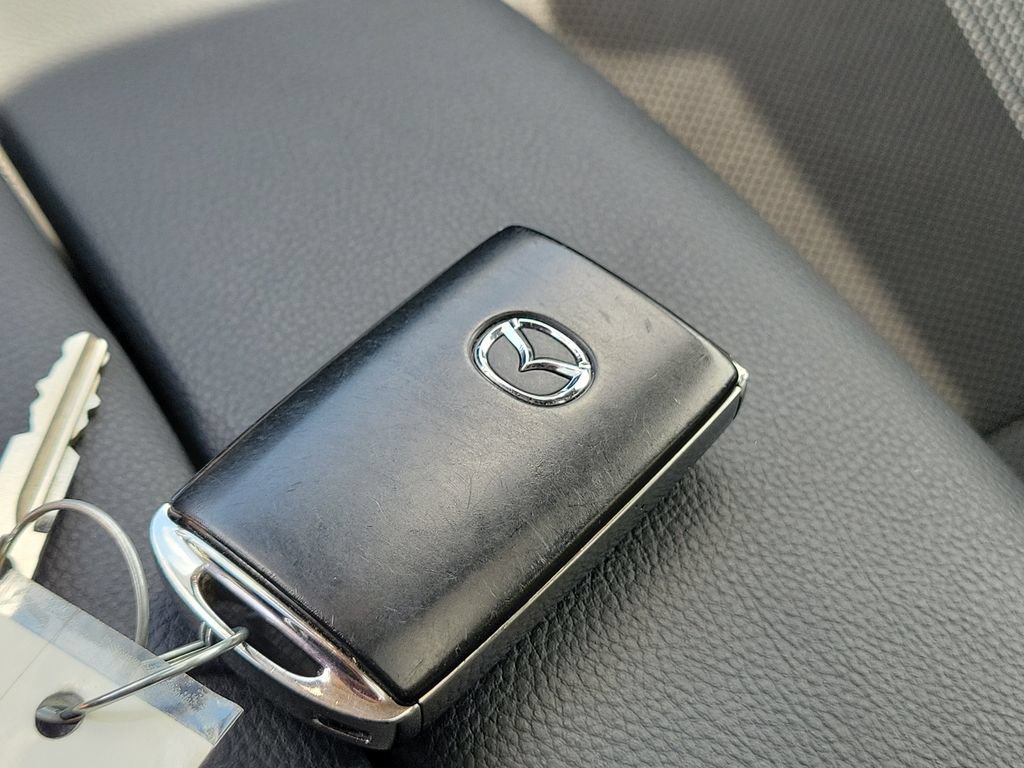 Used 2025 MAZDA CX-50 AWD 2.5 S w/ Premium Package image 39