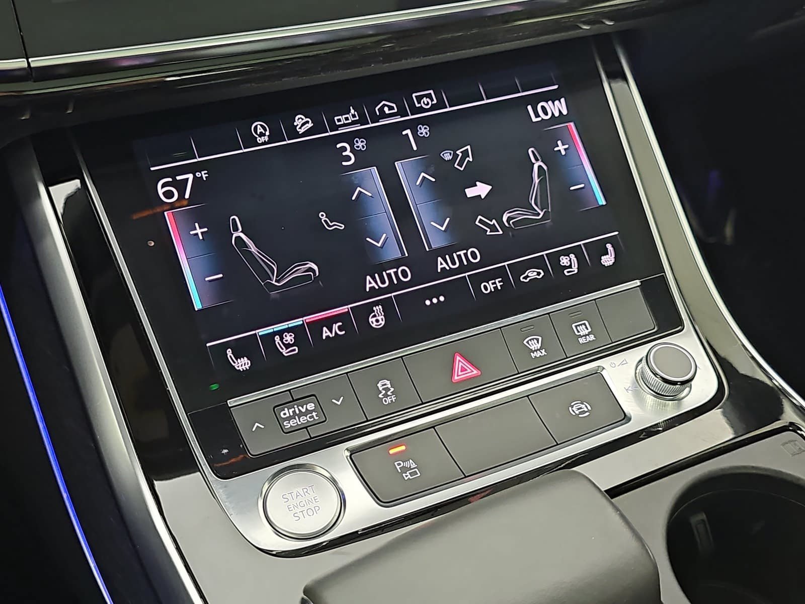 Used 2019 Audi Q8 Premium Plus AWD/4WD image 24