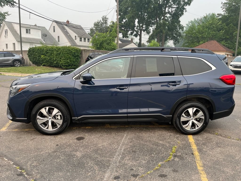 Certified 2025 Subaru Ascent Premium w/ Premium Package AWD/4WD image 9