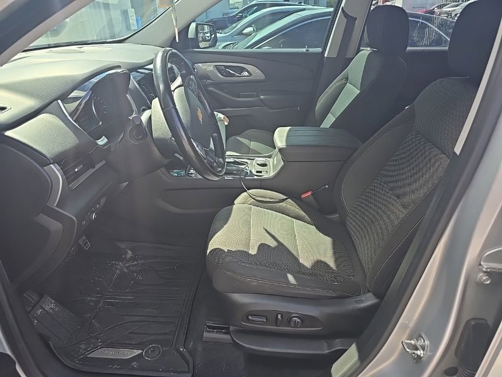 Used 2018 Chevrolet Traverse LT FWD image 10