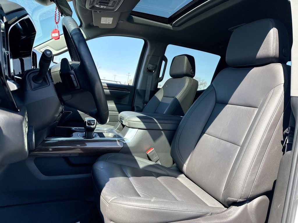 Used 2025 Chevrolet Silverado 1500 LT Trail Boss w/ Convenience Package II AWD/4WD image 11