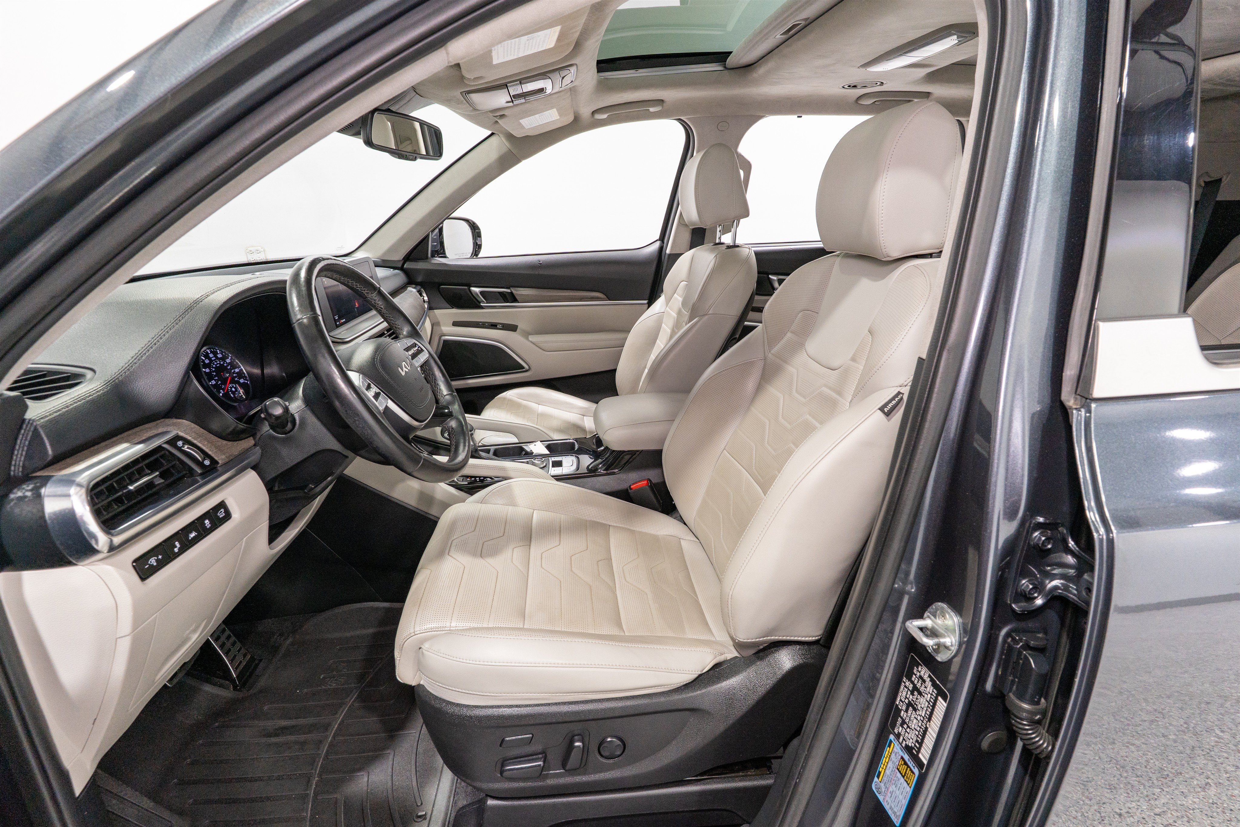 Used 2022 Kia Telluride SX w/ SX Prestige Package AWD/4WD image 15
