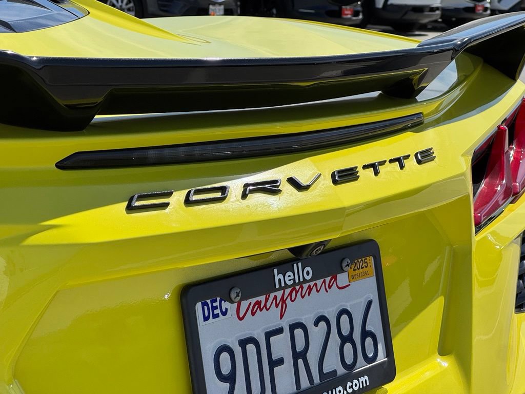 Used 2021 Chevrolet Corvette Stingray Coupe w/ Z51 Performance Package RWD image 24