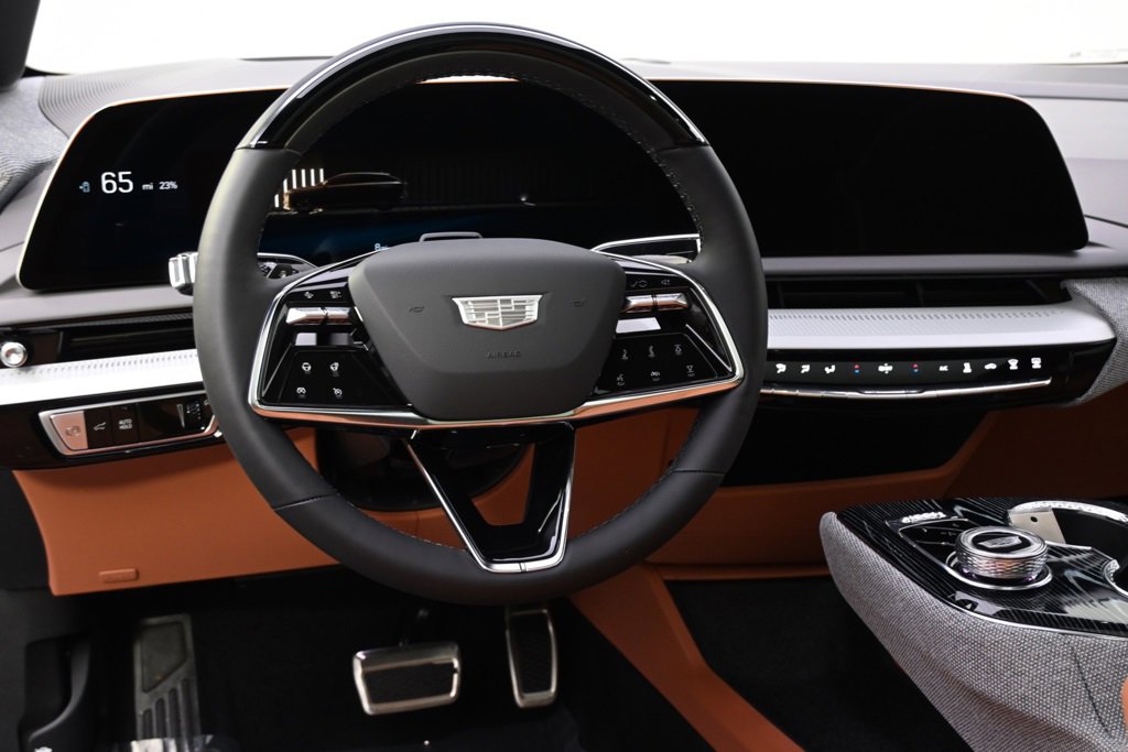 New 2026 Cadillac Optiq Sport 2 image 12