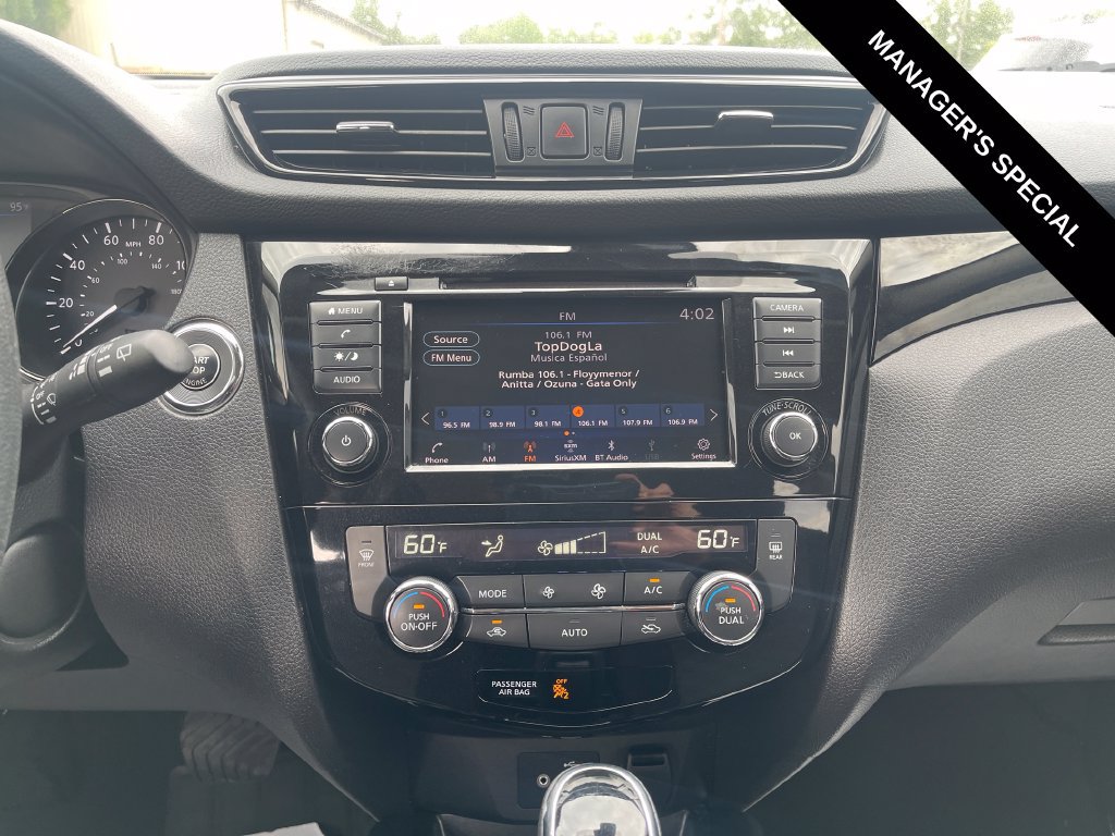 Used 2020 Nissan Rogue Sport SV AWD/4WD image 23