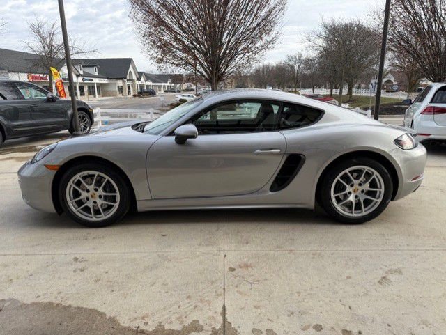Used 2024 Porsche 718 Cayman image 6