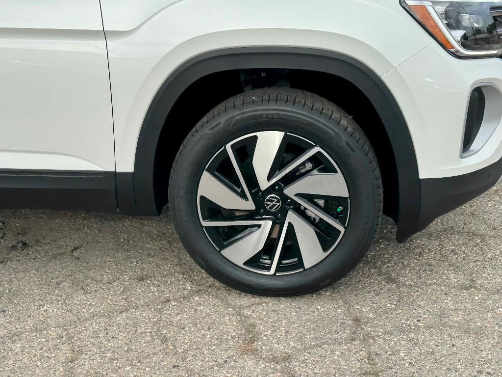 New 2026 Volkswagen Atlas SE image 9