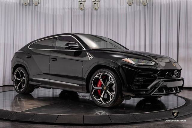Used 2021 Lamborghini Urus AWD/4WD image 18