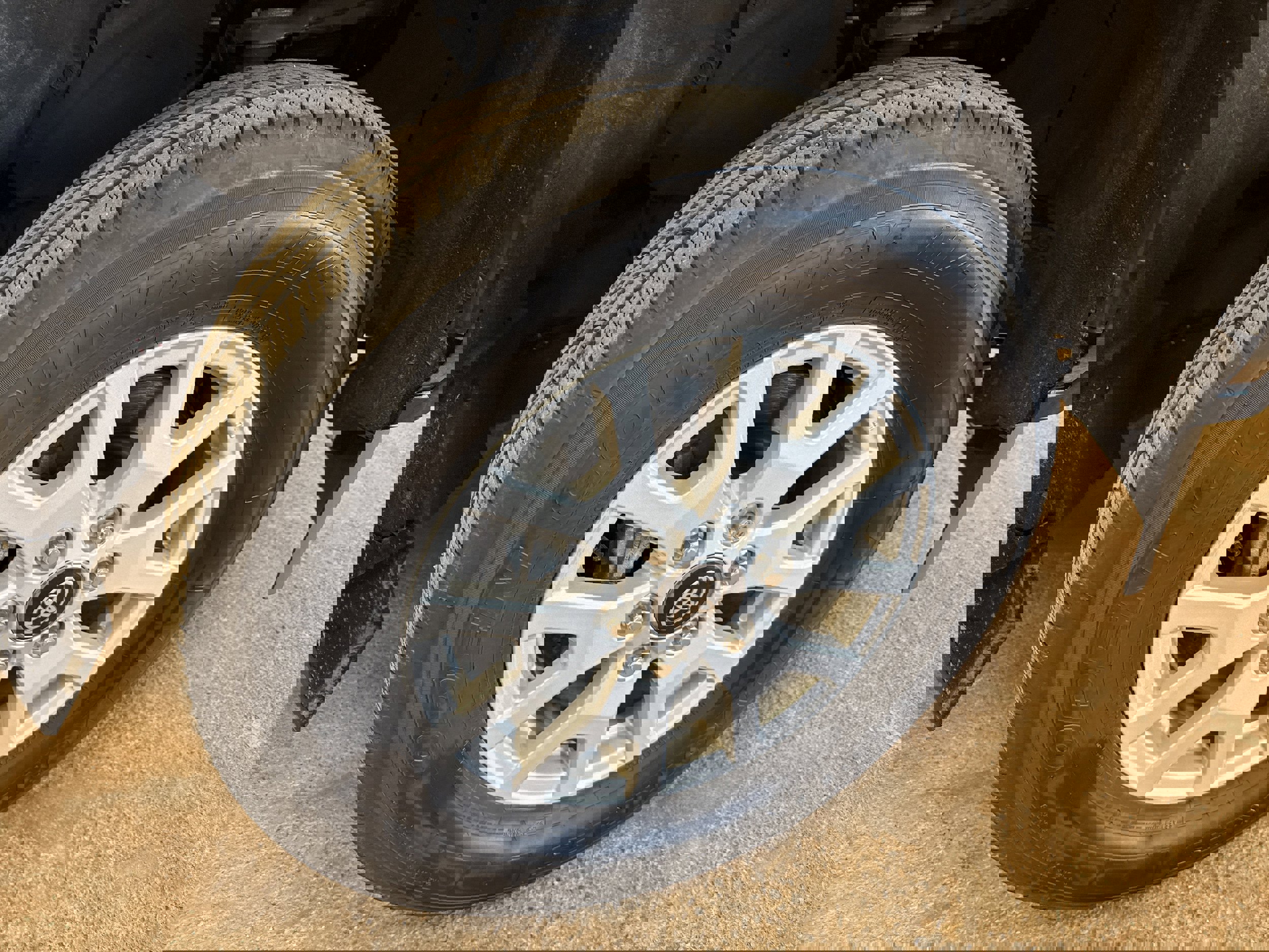 Used 2024 Toyota Tacoma SR w/ SR Upgrade Package image 11