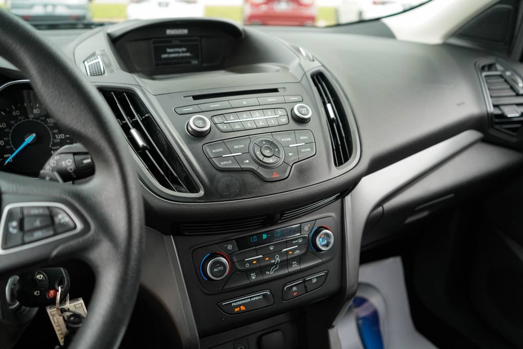 Used 2017 Ford Escape SE FWD image 7