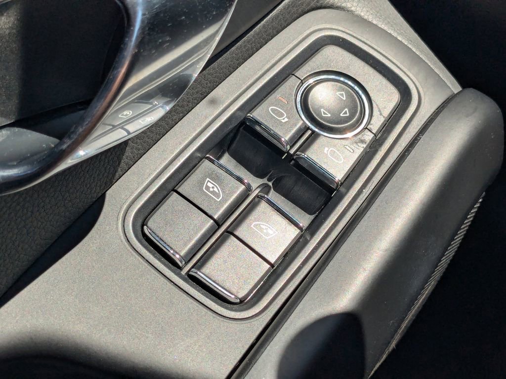 Used 2017 Porsche 718 Boxster S image 9