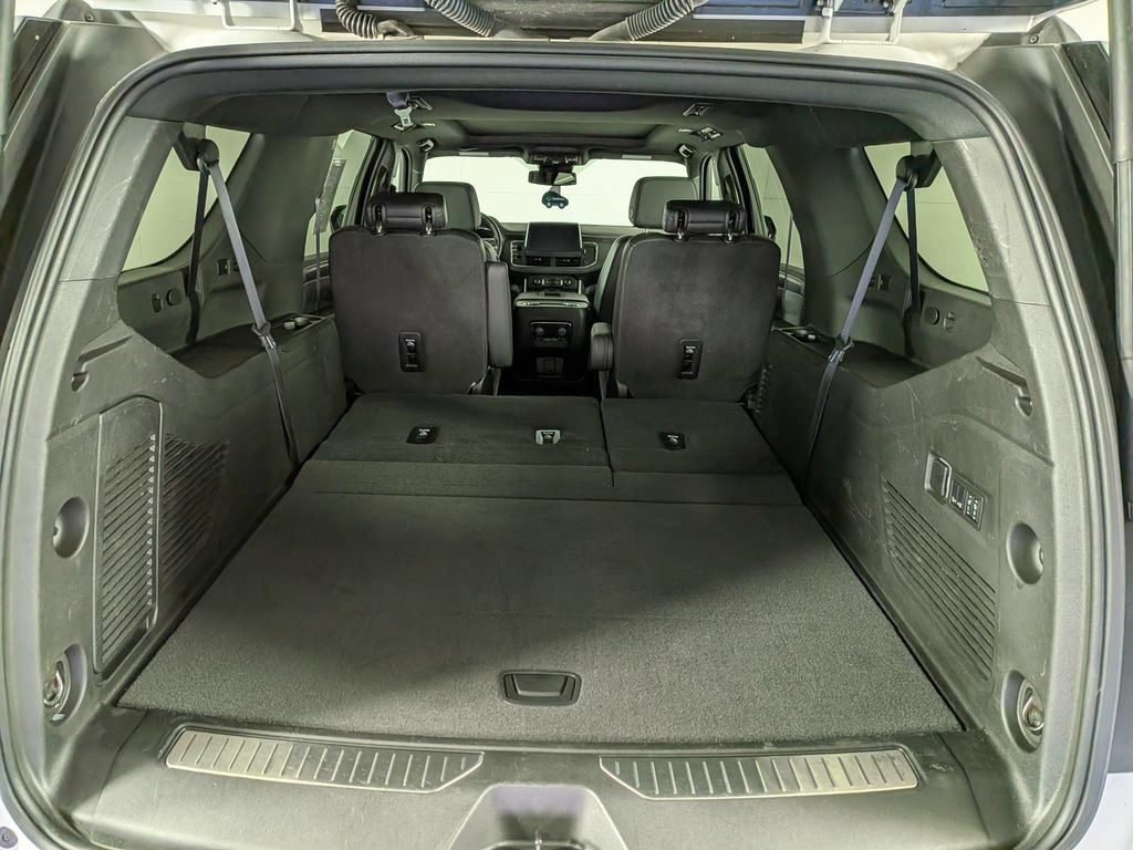 Certified 2024 Chevrolet Suburban Z71 w/ Luxury Package AWD/4WD image 12