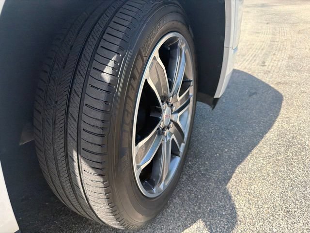 Used 2017 GMC Acadia Denali w/ Technology Package FWD image 41