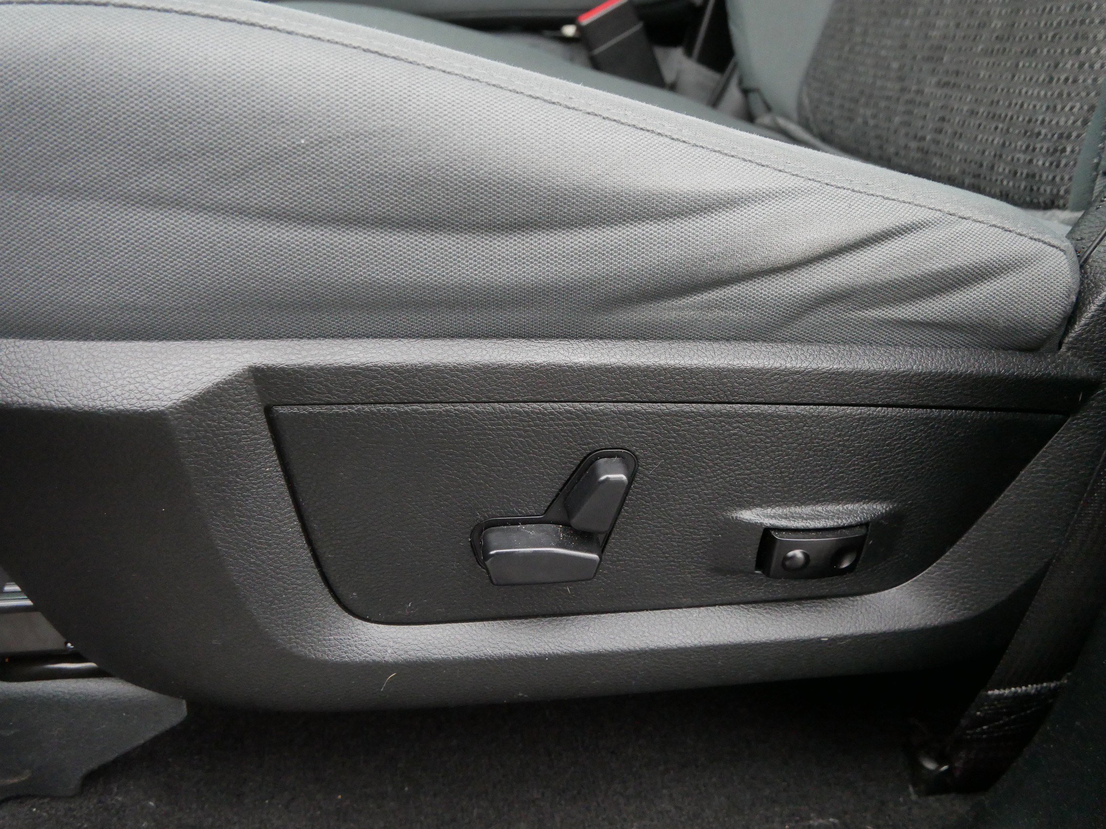 Certified 2018 RAM 1500 Big Horn image 25