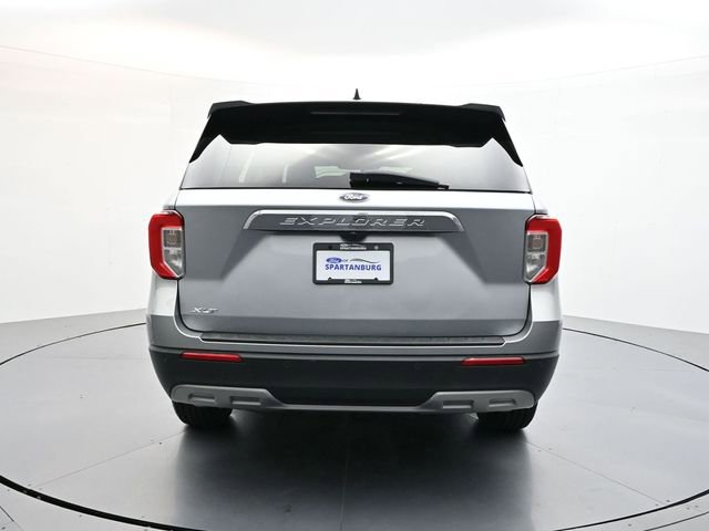 Used 2023 Ford Explorer XLT w/ Equipment Group 202A image 6