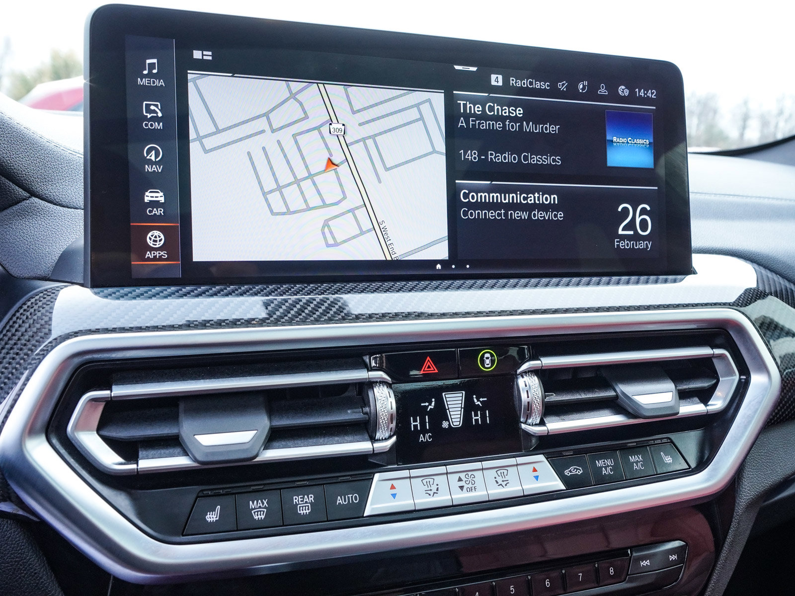 Used 2024 BMW X4 M40i image 21