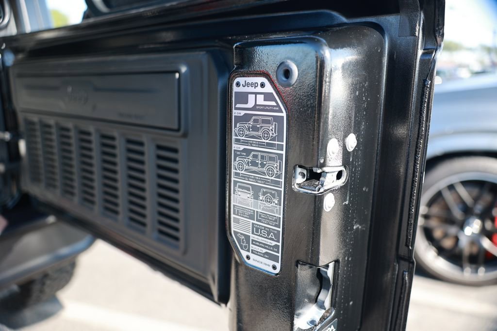 Used 2025 Jeep Wrangler Unlimited Sport S 4xe image 38