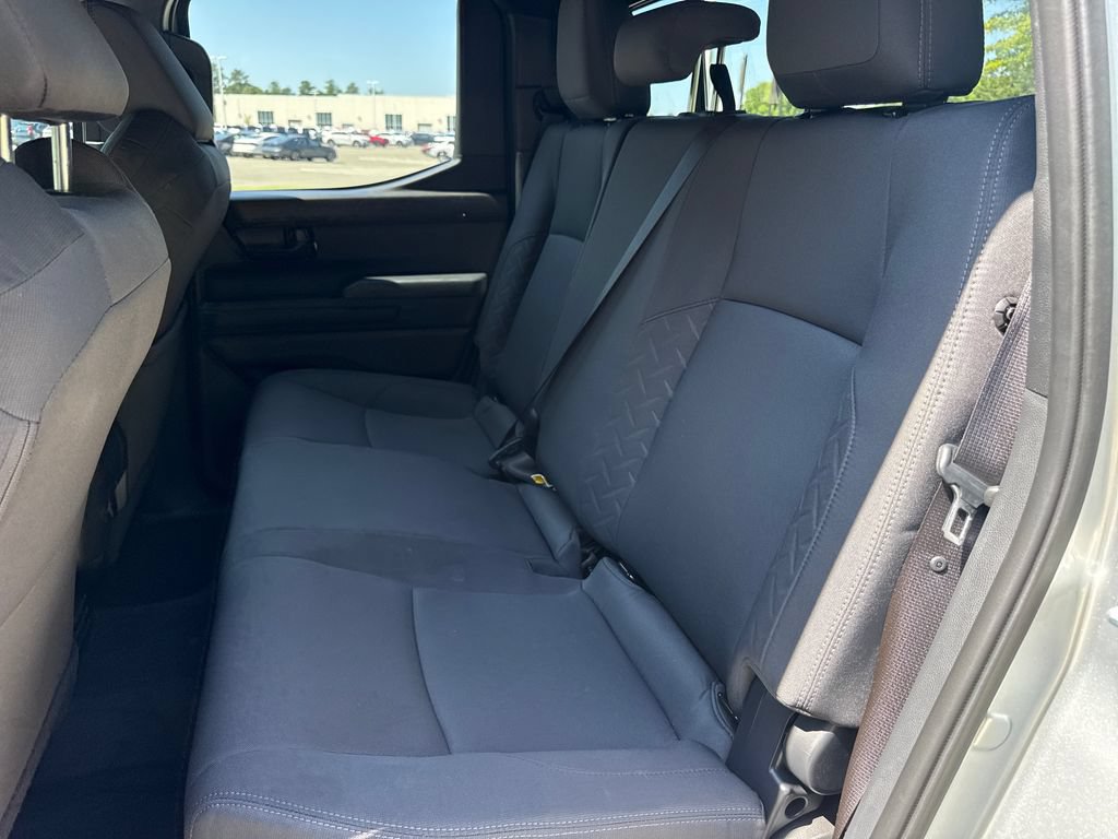 Used 2024 Toyota Tacoma SR5 w/ SR5 Upgrade Package RWD image 32