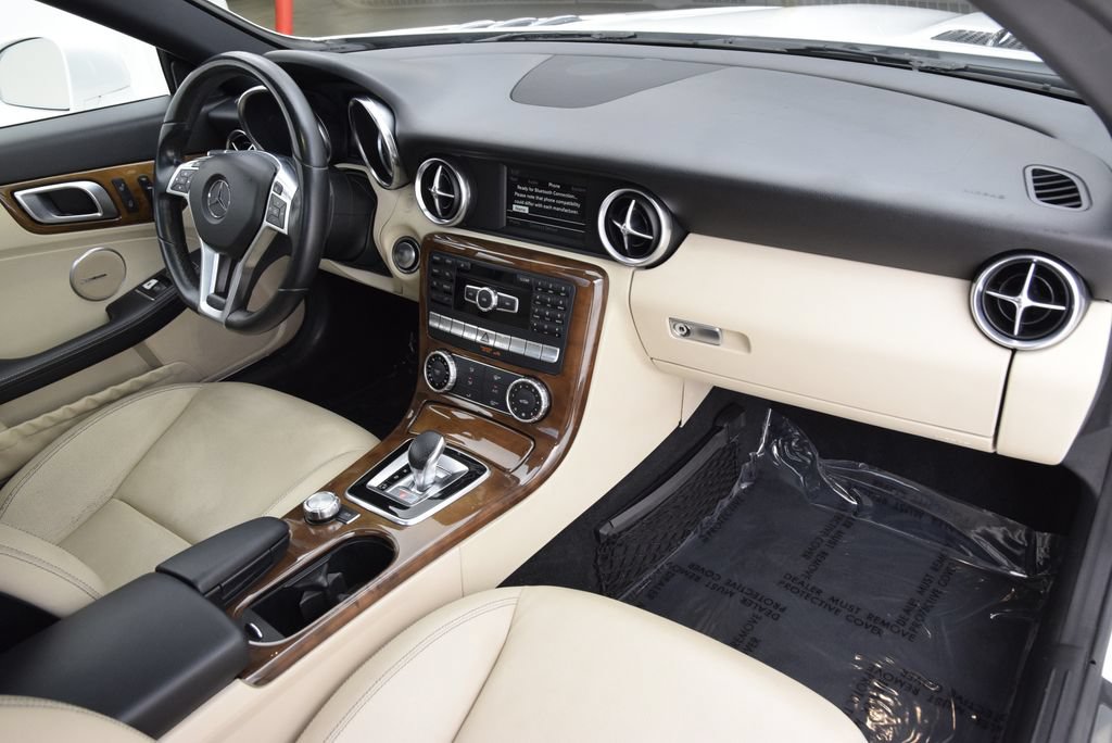 Used 2016 Mercedes-Benz SLK 300 image 15
