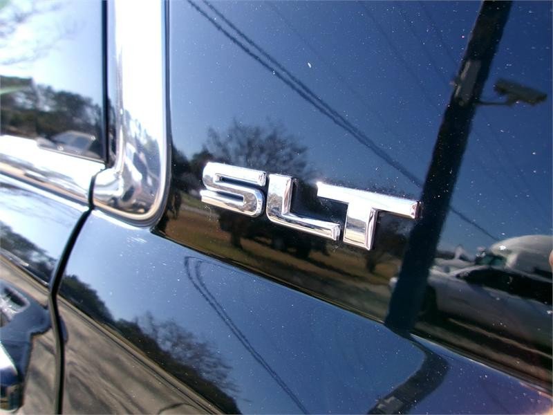 Used 2019 GMC Yukon XL SLT w/ Premium Edition image 10