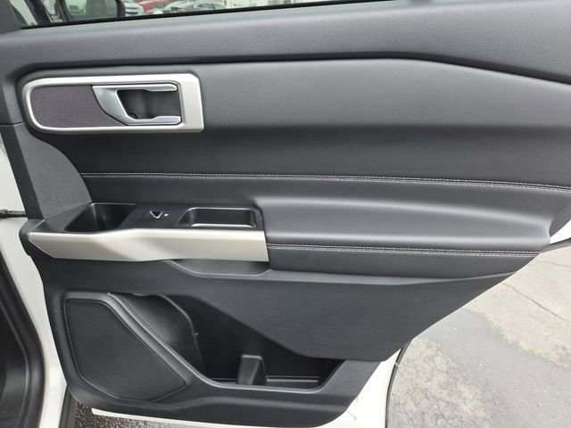 Used 2023 Ford Explorer XLT w/ Equipment Group 202A image 27