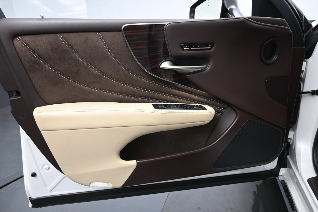 Used 2019 Lexus LS 500 AWD w/ Interior Upgrade Package image 23