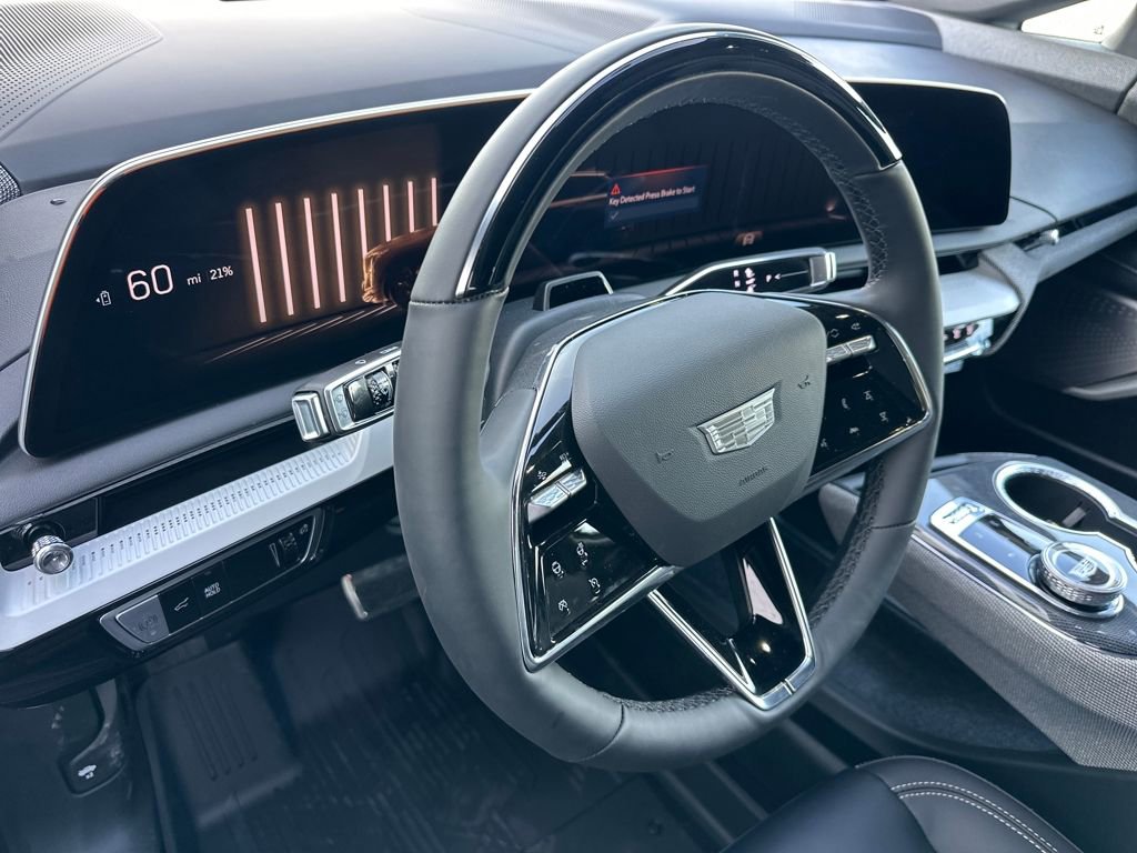 New 2026 Cadillac Optiq Luxury 1 image 14