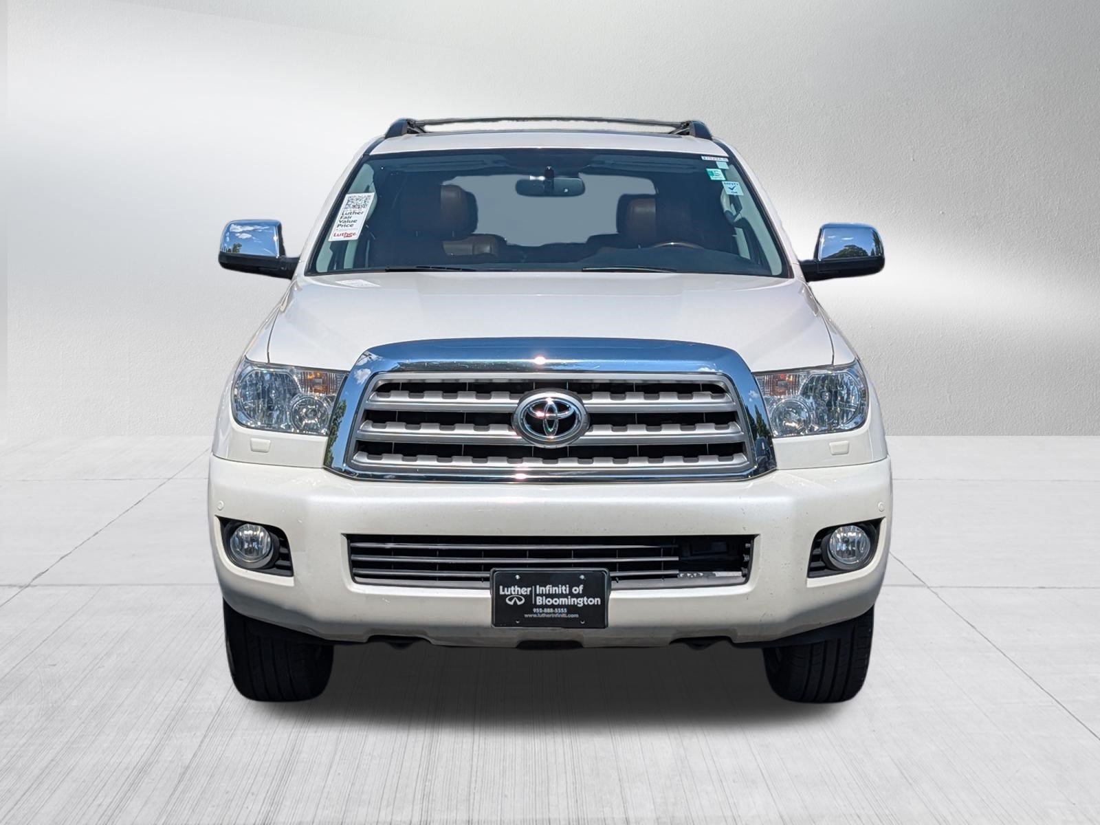 Used 2016 Toyota Sequoia Platinum AWD/4WD image 2